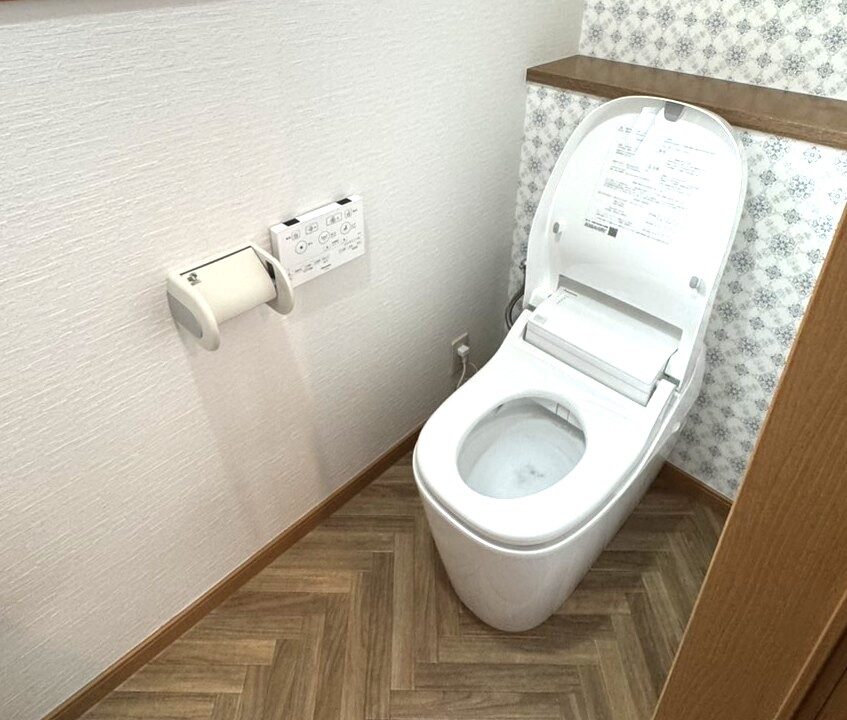 【戸建てトイレリフォーム】20万円でここまで変わるの写真